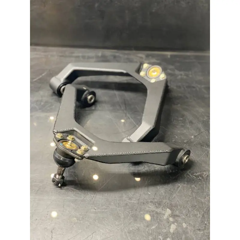 11-19 Chevy/GMC 2500HD Upper Control Arms — view 3
