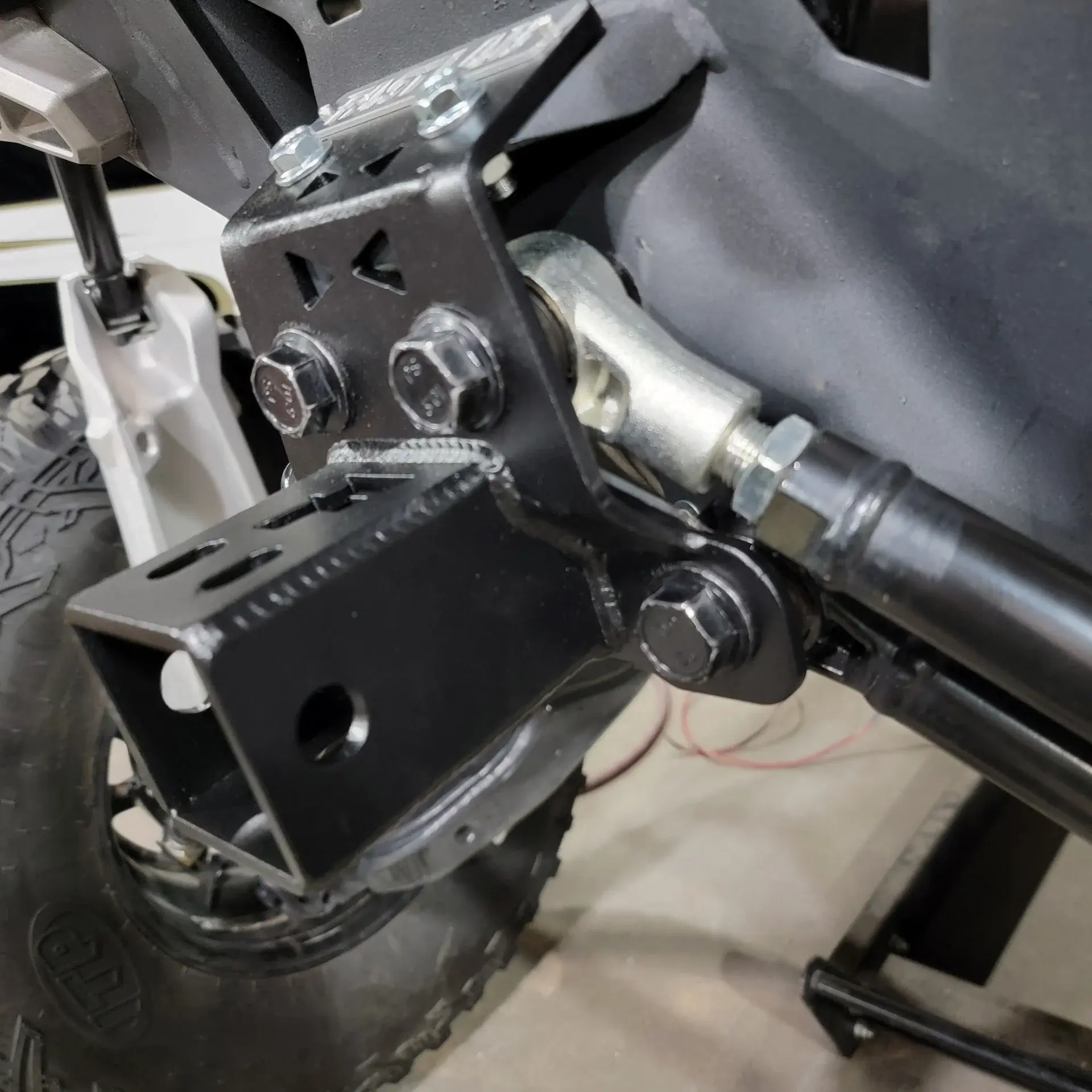 Maverick R Hitch Pull Plate — view 4